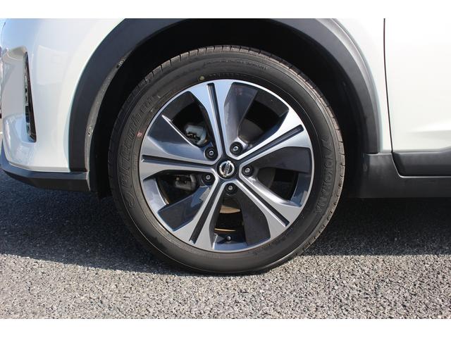 キックス Ｘ　ツートーンインテリアエディション　禁煙車　ｃａｒｒｏｚｚｅｒｉａ９インチナビ　フルセグＴＶ　全周囲カメラ　ＬＥＤヘッドライト　プロパイロット　デジタルインナーミラー　ＥＴＣ　シートヒーター　純正１７インチアルミホイール（19枚目）