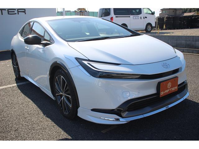 プリウス Ｚ　禁煙車　ワンオーナー　モデリスタエアロ　純正１２．３インチナビ　全周囲カメラ　黒革シート　デジタルインナーミラー　ＥＴＣ２．０　レーダークルーズコントロール　ブラインドスポットモニター（8枚目）