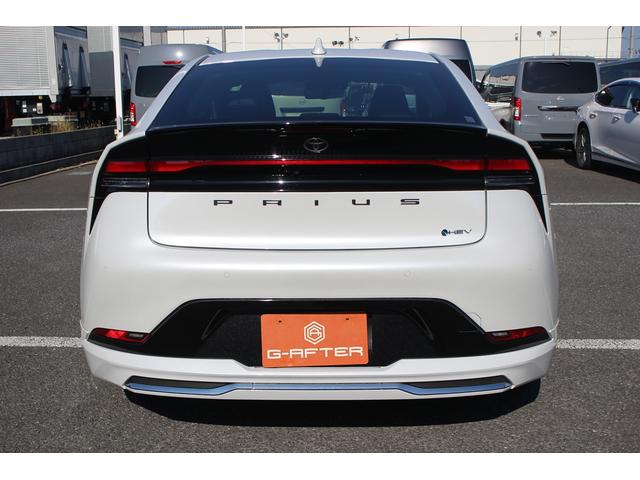 プリウス Ｚ　禁煙車　ワンオーナー　モデリスタエアロ　純正１２．３インチナビ　全周囲カメラ　黒革シート　デジタルインナーミラー　ＥＴＣ２．０　レーダークルーズコントロール　ブラインドスポットモニター（13枚目）