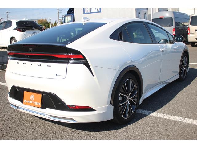 プリウス Ｚ　禁煙車　ワンオーナー　モデリスタエアロ　純正１２．３インチナビ　全周囲カメラ　黒革シート　デジタルインナーミラー　ＥＴＣ２．０　レーダークルーズコントロール　ブラインドスポットモニター（14枚目）