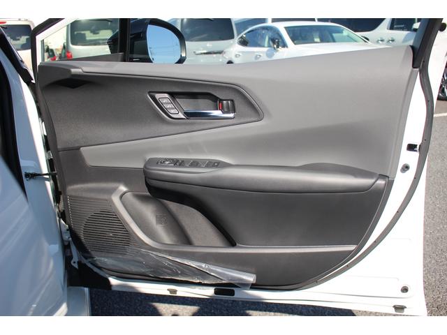 プリウス Ｚ　禁煙車　ワンオーナー　モデリスタエアロ　純正１２．３インチナビ　全周囲カメラ　黒革シート　デジタルインナーミラー　ＥＴＣ２．０　レーダークルーズコントロール　ブラインドスポットモニター（30枚目）