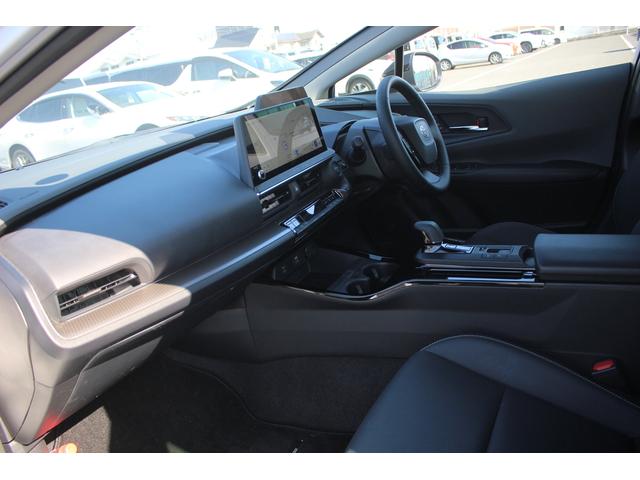 プリウス Ｚ　禁煙車　ワンオーナー　モデリスタエアロ　純正１２．３インチナビ　全周囲カメラ　黒革シート　デジタルインナーミラー　ＥＴＣ２．０　レーダークルーズコントロール　ブラインドスポットモニター（40枚目）