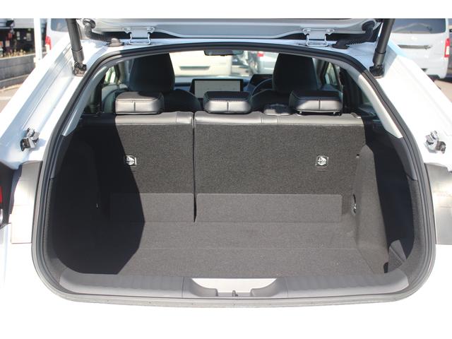 プリウス Ｚ　禁煙車　ワンオーナー　モデリスタエアロ　純正１２．３インチナビ　全周囲カメラ　黒革シート　デジタルインナーミラー　ＥＴＣ２．０　レーダークルーズコントロール　ブラインドスポットモニター（71枚目）