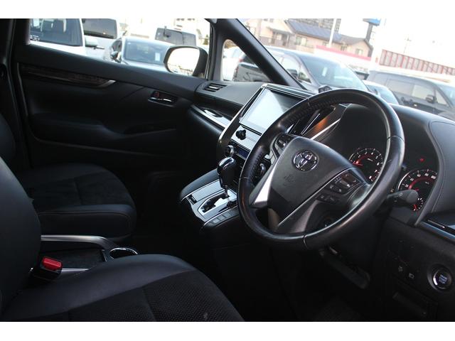 アルファード ２．５Ｓ　サンルーフ　純正９型ナビ　モデリスタエアロ　両側電動スライドドア　バックカメラ　レーダークルーズコントロール　ＥＴＣ　３眼ＬＥＤヘッドライト　フルセグＴＶ　クリアランスソナー　バックカメラ（32枚目）