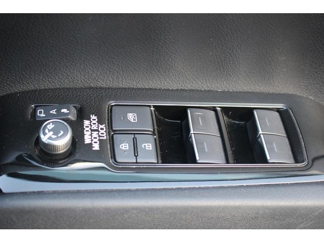 アルファード ２．５Ｓ　サンルーフ　純正９型ナビ　モデリスタエアロ　両側電動スライドドア　バックカメラ　レーダークルーズコントロール　ＥＴＣ　３眼ＬＥＤヘッドライト　フルセグＴＶ　クリアランスソナー　バックカメラ（72枚目）