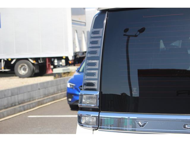 ヴォクシー ＺＳ　煌ＩＩ　禁煙車　カロッツェリア８インチナビ　モデリスタフルエアロ　バックカメラ　アルパイン後席モニター　ＬＥＤヘッドライト　両側電動スライドドア　ＥＴＣ　純正１６インチアルミホイール　プッシュスタート（27枚目）