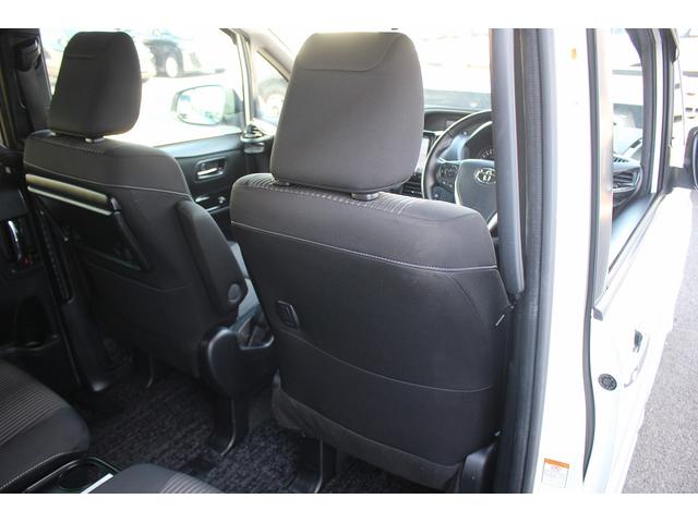 ヴォクシー ＺＳ　煌ＩＩ　禁煙車　カロッツェリア８インチナビ　モデリスタフルエアロ　バックカメラ　アルパイン後席モニター　ＬＥＤヘッドライト　両側電動スライドドア　ＥＴＣ　純正１６インチアルミホイール　プッシュスタート（34枚目）