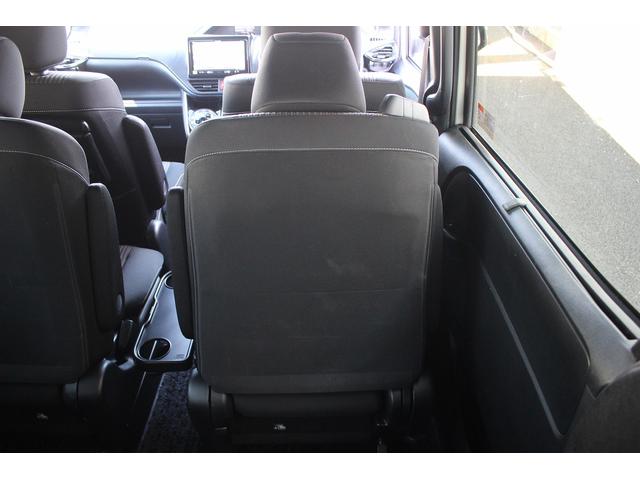 ヴォクシー ＺＳ　煌ＩＩ　禁煙車　カロッツェリア８インチナビ　モデリスタフルエアロ　バックカメラ　アルパイン後席モニター　ＬＥＤヘッドライト　両側電動スライドドア　ＥＴＣ　純正１６インチアルミホイール　プッシュスタート（38枚目）