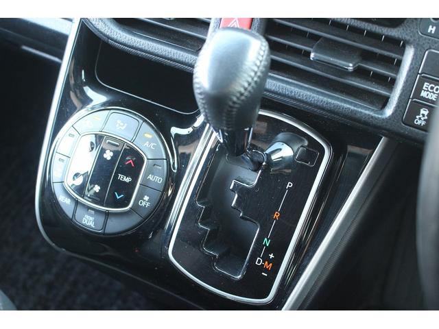 ヴォクシー ＺＳ　煌ＩＩ　禁煙車　カロッツェリア８インチナビ　モデリスタフルエアロ　バックカメラ　アルパイン後席モニター　ＬＥＤヘッドライト　両側電動スライドドア　ＥＴＣ　純正１６インチアルミホイール　プッシュスタート（47枚目）