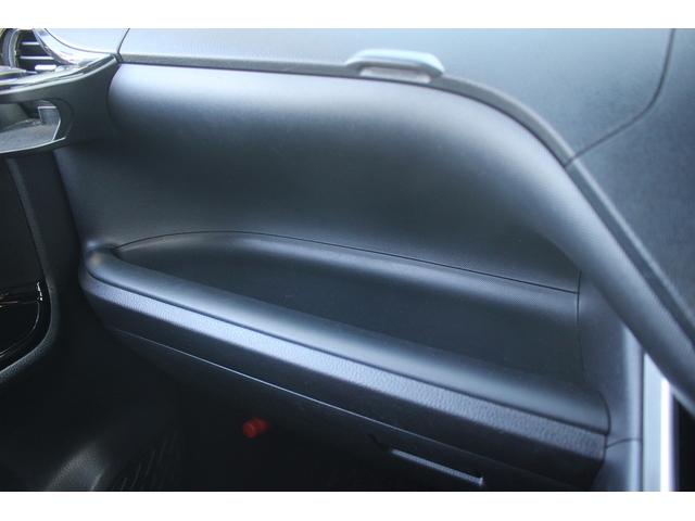 ヴォクシー ＺＳ　煌ＩＩ　禁煙車　カロッツェリア８インチナビ　モデリスタフルエアロ　バックカメラ　アルパイン後席モニター　ＬＥＤヘッドライト　両側電動スライドドア　ＥＴＣ　純正１６インチアルミホイール　プッシュスタート（57枚目）