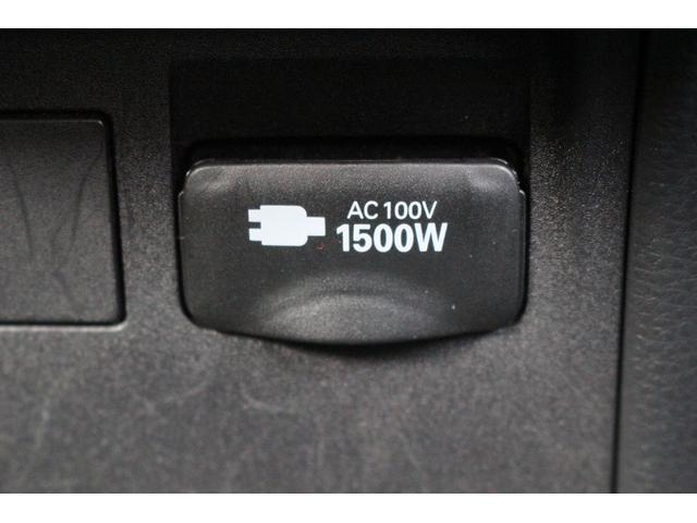 プリウス Ｕ　禁煙車　純正８インチナビ　フルセグＴＶ　全周囲カメラ　衝突軽減システム　ＬＥＤヘッドライト　レーダークルーズコントロール　ＥＴＣ２．０　オートライト　１００Ｖ電源　Ｂｌｕｅｔｏｏｔｈ（6枚目）