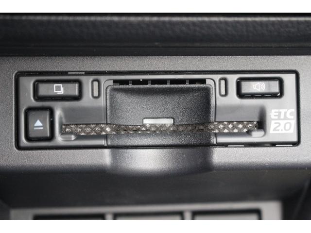 プリウス Ｕ　禁煙車　純正８インチナビ　フルセグＴＶ　全周囲カメラ　衝突軽減システム　ＬＥＤヘッドライト　レーダークルーズコントロール　ＥＴＣ２．０　オートライト　１００Ｖ電源　Ｂｌｕｅｔｏｏｔｈ（7枚目）