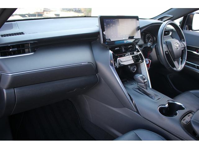 ハリアー Ｚ　レザーパッケージ　禁煙車　純正１２．３インチナビ　ＪＢＬ　全周囲カメラ　　フルセグＴＶ　シートヒーター　シートエアコン　ヘッドアップディスプレイ　ステアリングヒーター　トヨタセーフティーセンス　電動リアゲート　ＥＴＣ（29枚目）