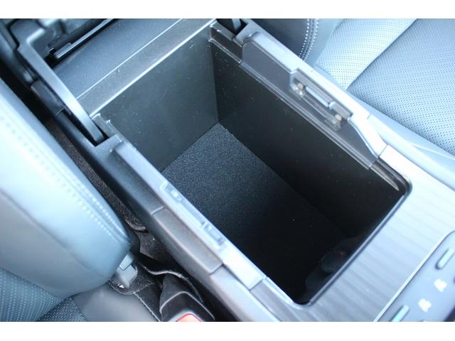 ハリアー Ｚ　レザーパッケージ　禁煙車　純正１２．３インチナビ　ＪＢＬ　全周囲カメラ　　フルセグＴＶ　シートヒーター　シートエアコン　ヘッドアップディスプレイ　ステアリングヒーター　トヨタセーフティーセンス　電動リアゲート　ＥＴＣ（49枚目）