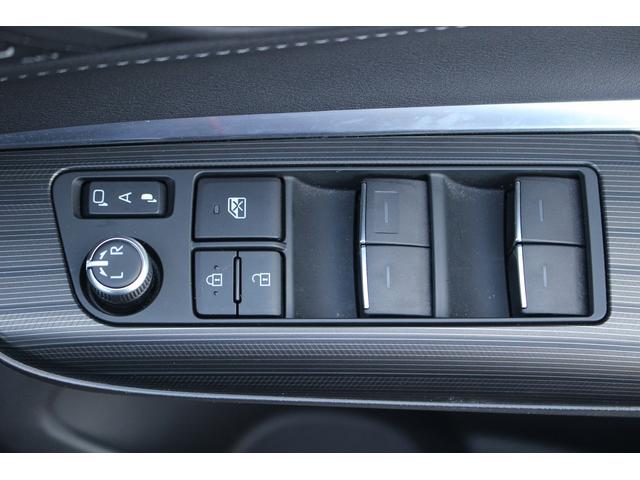 ハリアー Ｚ　レザーパッケージ　禁煙車　純正１２．３インチナビ　ＪＢＬ　全周囲カメラ　　フルセグＴＶ　シートヒーター　シートエアコン　ヘッドアップディスプレイ　ステアリングヒーター　トヨタセーフティーセンス　電動リアゲート　ＥＴＣ（52枚目）