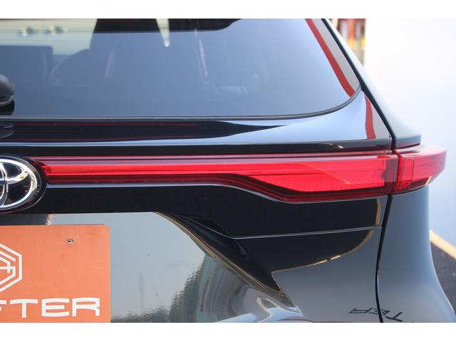 ハリアー Ｚ　レザーパッケージ　禁煙車　純正１２．３インチナビ　ＪＢＬ　全周囲カメラ　　フルセグＴＶ　シートヒーター　シートエアコン　ヘッドアップディスプレイ　ステアリングヒーター　トヨタセーフティーセンス　電動リアゲート　ＥＴＣ（63枚目）