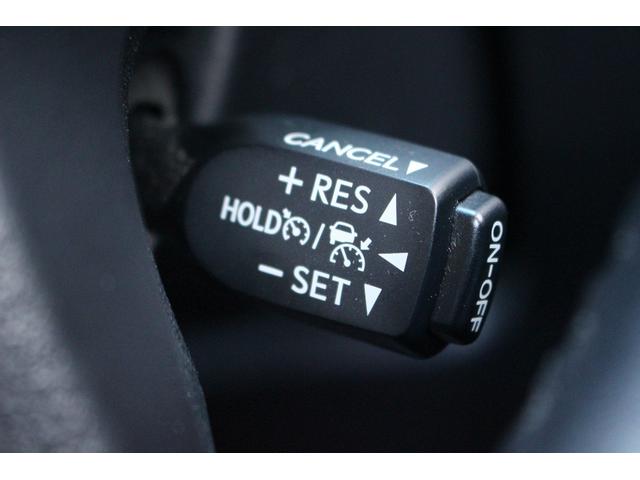 アルファード ２．５Ｓ　後期　禁煙車　ＤＲ９インチナビ　フルセグＴＶ　バックカメラ　トヨタセーフティーセンス　後席モニター　ＬＥＤヘッドライト　ＥＴＣ２．０　両側電動スライドドア　電動格納ミラー　純正１８インチＡＷ（4枚目）