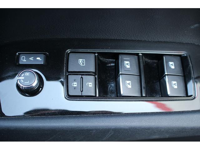 アルファード ２．５Ｓ　後期　禁煙車　ＤＲ９インチナビ　フルセグＴＶ　バックカメラ　トヨタセーフティーセンス　後席モニター　ＬＥＤヘッドライト　ＥＴＣ２．０　両側電動スライドドア　電動格納ミラー　純正１８インチＡＷ（62枚目）