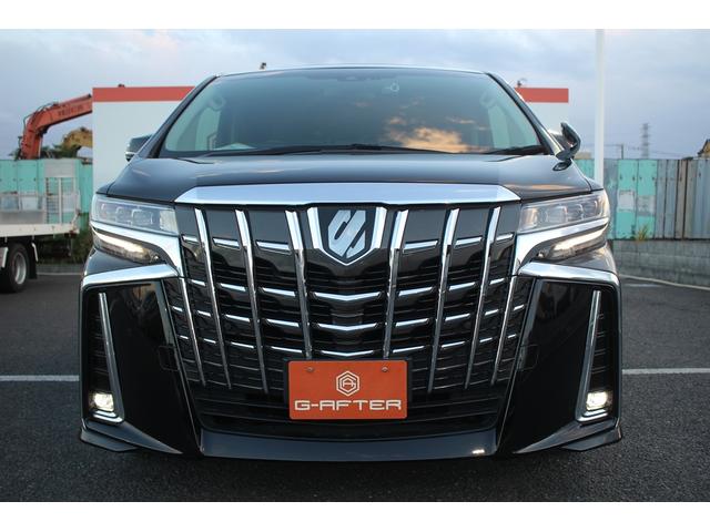 アルファード ２．５Ｓ　Ｃパッケージ　後期型　禁煙車　サンルーフ　純正９型ナビ　フルセグＴＶ　バックカメラ　後席モニター　３眼ＬＥＤヘッドライト　ＥＴＣ　両側電動スライドドア　レーダークルーズコントロール　電動リアゲート　黒革シート（9枚目）