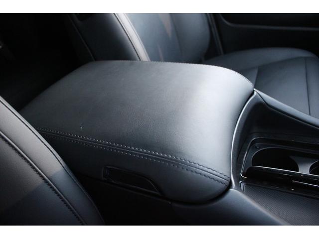 アルファード ２．５Ｓ　Ｃパッケージ　後期型　禁煙車　サンルーフ　純正９型ナビ　フルセグＴＶ　バックカメラ　後席モニター　３眼ＬＥＤヘッドライト　ＥＴＣ　両側電動スライドドア　レーダークルーズコントロール　電動リアゲート　黒革シート（62枚目）