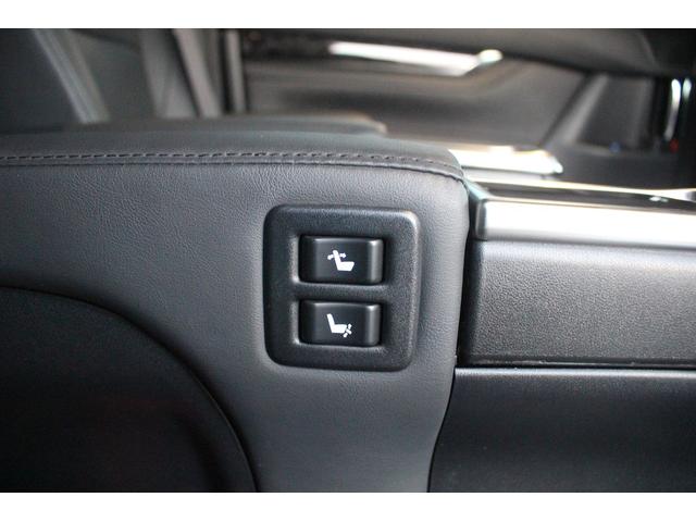 アルファード ２．５Ｓ　Ｃパッケージ　後期型　禁煙車　サンルーフ　純正９型ナビ　フルセグＴＶ　バックカメラ　後席モニター　３眼ＬＥＤヘッドライト　ＥＴＣ　両側電動スライドドア　レーダークルーズコントロール　電動リアゲート　黒革シート（68枚目）