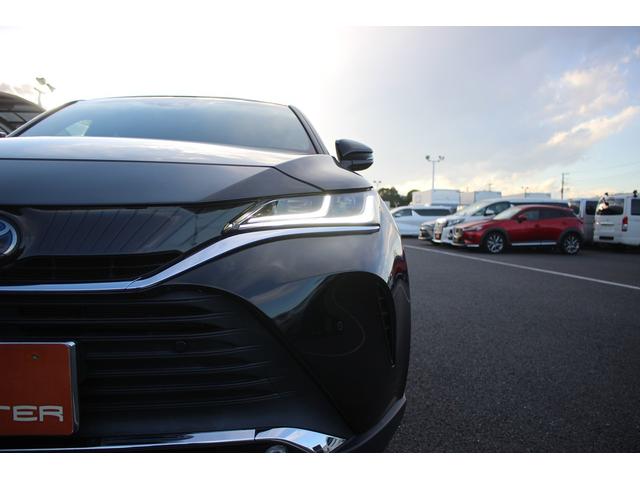 ハリアーハイブリッド Ｚ　禁煙車　純正メーカーナビ　フルセグＴＶ　パノラマルーフ　ＪＢＬサウンドシステム　ＬＥＤヘッドライト　デジタルインナーミラー　全周囲カメラ　レーダークルーズコントロール　純正１９アルミホイール（22枚目）