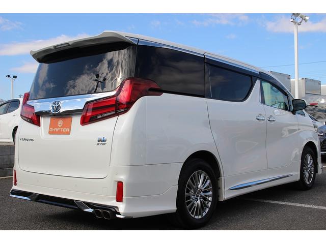 アルファードハイブリッド ＳＲ　Ｃパッケージ　後期型　禁煙車　純正９インチナビ　モデリスタフルエアロ　バックカメラ　後席モニター　黒革シート　トヨタセーフティーセンス　ＥＴＣ２．０　シートヒーターシートエアコン　電動リアゲート　クリアランスソナー（13枚目）