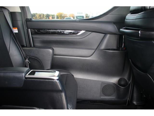 アルファードハイブリッド ＳＲ　Ｃパッケージ　後期型　禁煙車　純正９インチナビ　モデリスタフルエアロ　バックカメラ　後席モニター　黒革シート　トヨタセーフティーセンス　ＥＴＣ２．０　シートヒーターシートエアコン　電動リアゲート　クリアランスソナー（35枚目）