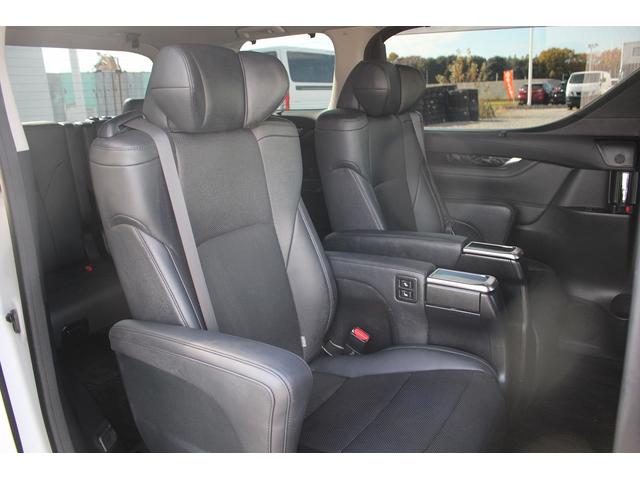 アルファードハイブリッド ＳＲ　Ｃパッケージ　後期型　禁煙車　純正９インチナビ　モデリスタフルエアロ　バックカメラ　後席モニター　黒革シート　トヨタセーフティーセンス　ＥＴＣ２．０　シートヒーターシートエアコン　電動リアゲート　クリアランスソナー（42枚目）