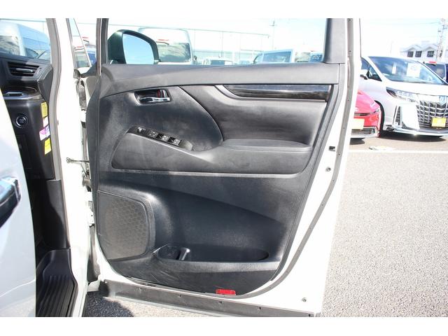 アルファード ２．５Ｓ　Ａパッケージ　純正９インチディスプレイオーディオ　フルセグＴＶ　バックカメラ　両側電動スライドドア　純正１８インチアルミホイール　ＬＥＤヘッドライト　オートクルーズコントロール　ＥＴＣ　衝突軽減ブレーキ（36枚目）