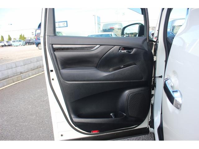 アルファード ２．５Ｓ　Ａパッケージ　純正９インチディスプレイオーディオ　フルセグＴＶ　バックカメラ　両側電動スライドドア　純正１８インチアルミホイール　ＬＥＤヘッドライト　オートクルーズコントロール　ＥＴＣ　衝突軽減ブレーキ（40枚目）