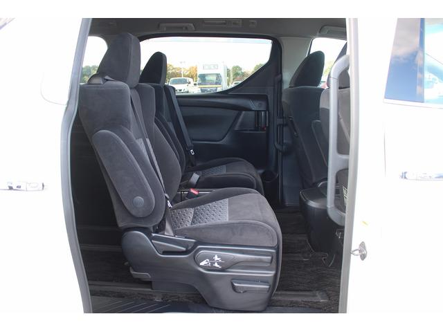 アルファード ２．５Ｓ　Ａパッケージ　純正９インチディスプレイオーディオ　フルセグＴＶ　バックカメラ　両側電動スライドドア　純正１８インチアルミホイール　ＬＥＤヘッドライト　オートクルーズコントロール　ＥＴＣ　衝突軽減ブレーキ（43枚目）