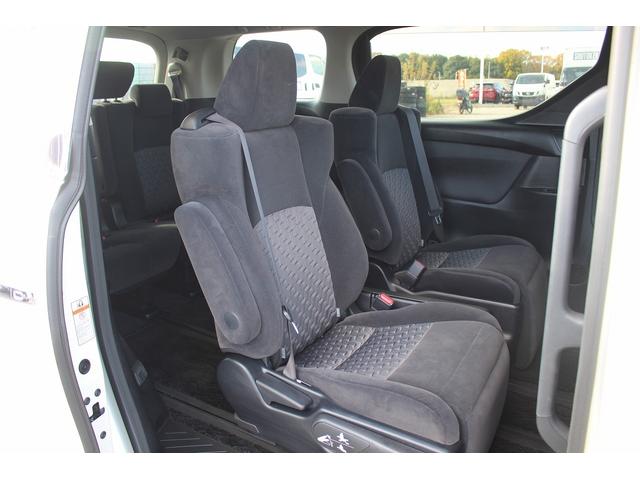 アルファード ２．５Ｓ　Ａパッケージ　純正９インチディスプレイオーディオ　フルセグＴＶ　バックカメラ　両側電動スライドドア　純正１８インチアルミホイール　ＬＥＤヘッドライト　オートクルーズコントロール　ＥＴＣ　衝突軽減ブレーキ（44枚目）