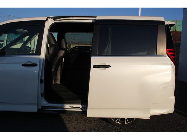 ノア ハイブリッドS-Z 禁煙車 純正10インチナビ フルセグTV14インチ有機ELフリップダウンモニター バックカメラ ブラインドスポットモニター 両側電動スライドドア レーダークルーズコントロール パワーバックゲート(41枚目)