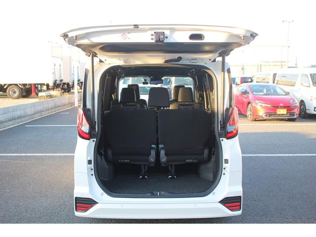 ノア ハイブリッドS-Z 禁煙車 純正10インチナビ フルセグTV14インチ有機ELフリップダウンモニター バックカメラ ブラインドスポットモニター 両側電動スライドドア レーダークルーズコントロール パワーバックゲート(76枚目)