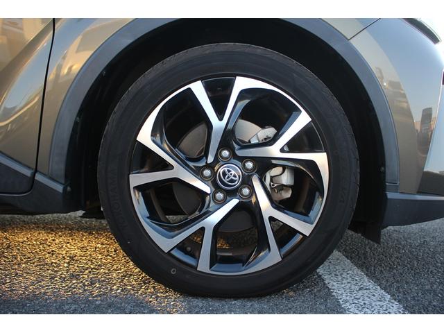 C-HR G-T 後期型 禁煙車 純正8インチディスプレイオーディオ 6速マニュアル ブラインドスポットモニター パノラミックビューモニター レーダークルーズコントロール 純正18インチアルミホイール ETC(16枚目)