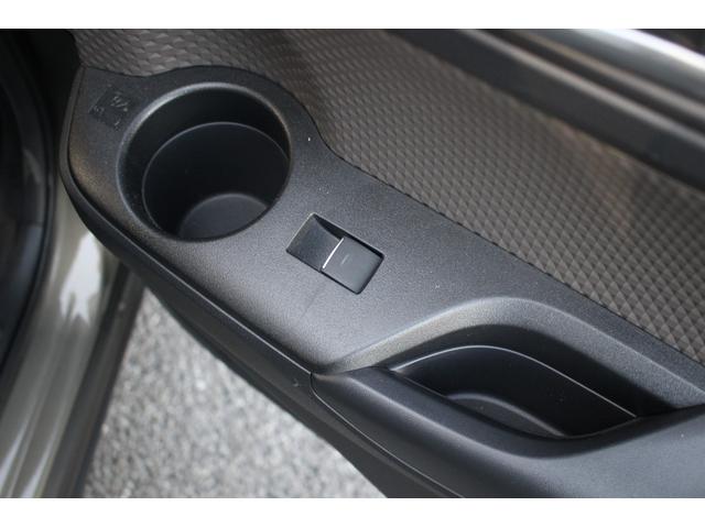 C-HR G-T 後期型 禁煙車 純正8インチディスプレイオーディオ 6速マニュアル ブラインドスポットモニター パノラミックビューモニター レーダークルーズコントロール 純正18インチアルミホイール ETC(64枚目)