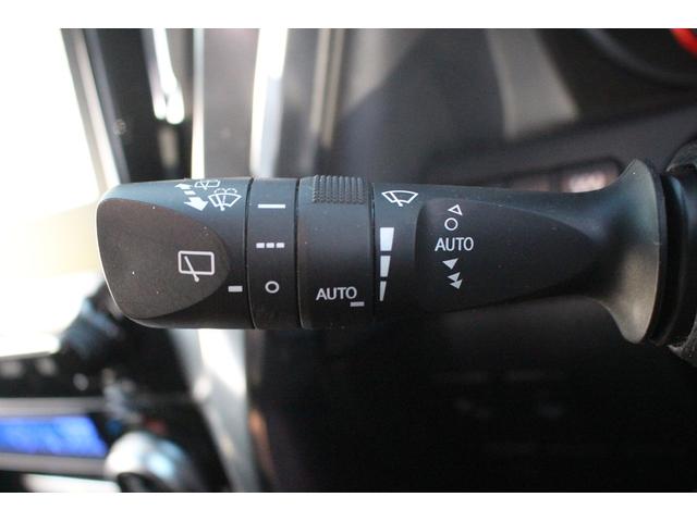 アルファード ２．５Ｓ　Ｃパッケージ　後期型　禁煙車　モデリスタフルエアロ　ＪＢＬ　純正１０．５インチナビ　全周囲カメラ　３眼ＬＥＤヘッドライト　電動リアゲート　シートヒーター　シートエアコン　デジタルインナーミラー　レーダークルコン（53枚目）