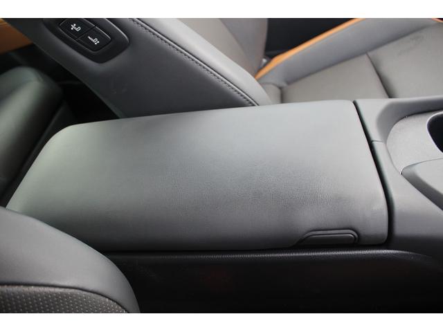 クラウンクロスオーバー ＲＳ　禁煙車　ワンオーナー　純正１２．３インチＨＤディスプレイ　全周囲カメラ　ヘッドアップディスプレイ　電動リアハッチ　ベンチレーション　フルセグＴＶ　純正２１インチアルミ　トヨタセーフティーセンス　ＥＴＣ（64枚目）