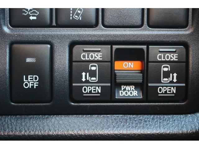 ノア ハイブリッドＳｉ　ダブルバイビー　禁煙車　純正１０インチナビ　フルセグＴＶ　バックカメラ　両側電動スライドドア　シートヒーター　ＬＥＤヘッドライト　ＥＴＣ２．０　クリアランスソナー　オートクルーズコントロールレーンキープアシスト（7枚目）