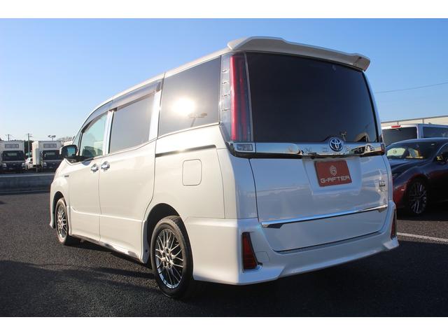 ノア ハイブリッドＳｉ　ダブルバイビー　禁煙車　純正１０インチナビ　フルセグＴＶ　バックカメラ　両側電動スライドドア　シートヒーター　ＬＥＤヘッドライト　ＥＴＣ２．０　クリアランスソナー　オートクルーズコントロールレーンキープアシスト（11枚目）