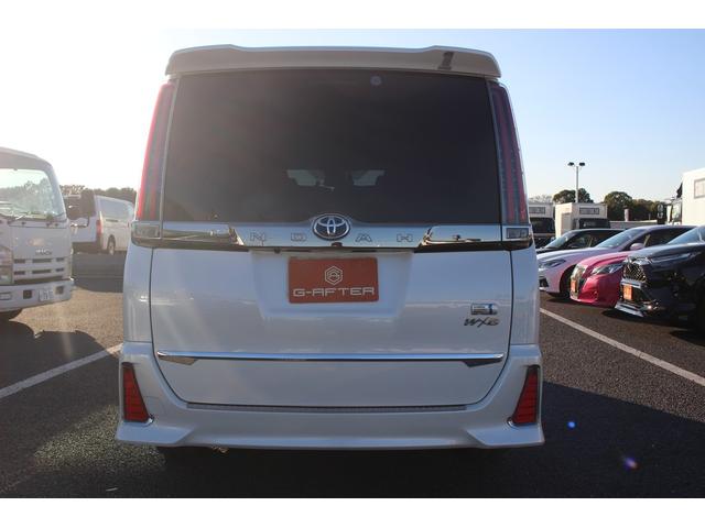 ノア ハイブリッドＳｉ　ダブルバイビー　禁煙車　純正１０インチナビ　フルセグＴＶ　バックカメラ　両側電動スライドドア　シートヒーター　ＬＥＤヘッドライト　ＥＴＣ２．０　クリアランスソナー　オートクルーズコントロールレーンキープアシスト（12枚目）