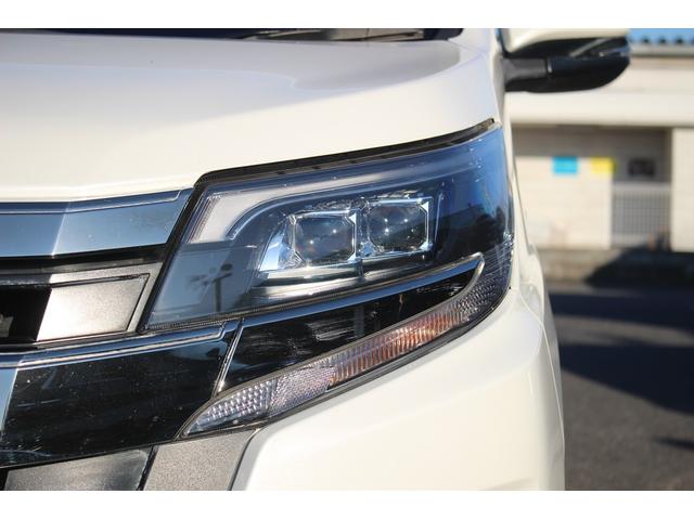 ノア ハイブリッドＳｉ　ダブルバイビー　禁煙車　純正１０インチナビ　フルセグＴＶ　バックカメラ　両側電動スライドドア　シートヒーター　ＬＥＤヘッドライト　ＥＴＣ２．０　クリアランスソナー　オートクルーズコントロールレーンキープアシスト（19枚目）