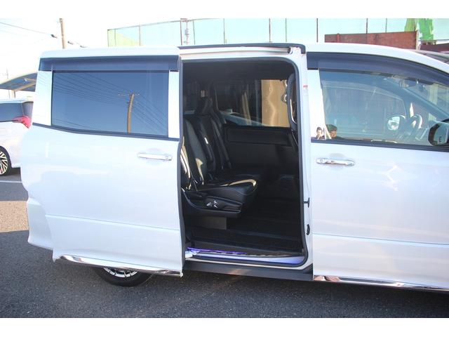 ノア ハイブリッドＳｉ　ダブルバイビー　禁煙車　純正１０インチナビ　フルセグＴＶ　バックカメラ　両側電動スライドドア　シートヒーター　ＬＥＤヘッドライト　ＥＴＣ２．０　クリアランスソナー　オートクルーズコントロールレーンキープアシスト（30枚目）