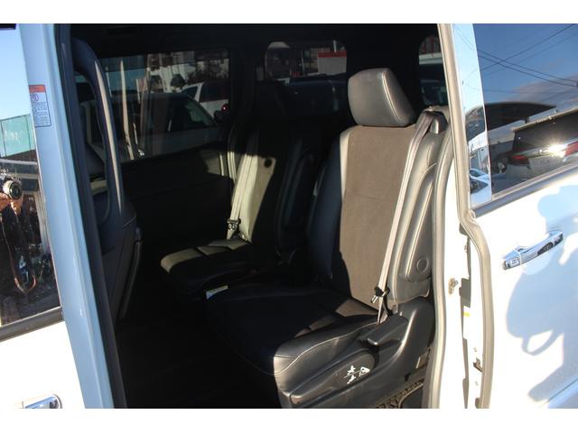 ノア ハイブリッドＳｉ　ダブルバイビー　禁煙車　純正１０インチナビ　フルセグＴＶ　バックカメラ　両側電動スライドドア　シートヒーター　ＬＥＤヘッドライト　ＥＴＣ２．０　クリアランスソナー　オートクルーズコントロールレーンキープアシスト（35枚目）