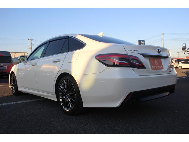 クラウンハイブリッド Ｇ－エグゼクティブ　禁煙車　純正８インチナビ　サンルーフ　フルセグＴＶ　全周囲カメラ　革シート　シートヒーター・シートエアコン　ＥＴＣ２．０　純正１８インチアルミホイール　クリアランスソナー　アイドリングストップ（13枚目）