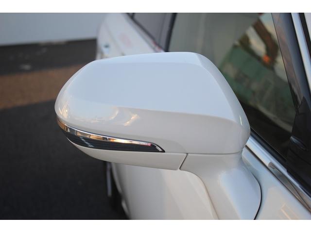 クラウンハイブリッド Ｇ－エグゼクティブ　禁煙車　純正８インチナビ　サンルーフ　フルセグＴＶ　全周囲カメラ　革シート　シートヒーター・シートエアコン　ＥＴＣ２．０　純正１８インチアルミホイール　クリアランスソナー　アイドリングストップ（25枚目）