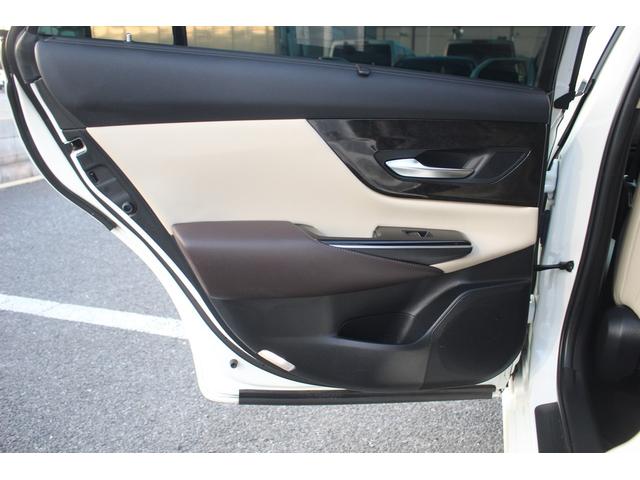 クラウンハイブリッド Ｇ－エグゼクティブ　禁煙車　純正８インチナビ　サンルーフ　フルセグＴＶ　全周囲カメラ　革シート　シートヒーター・シートエアコン　ＥＴＣ２．０　純正１８インチアルミホイール　クリアランスソナー　アイドリングストップ（38枚目）