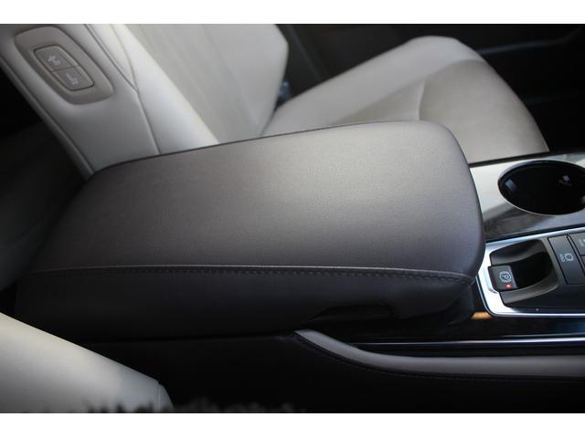 クラウンハイブリッド Ｇ－エグゼクティブ　禁煙車　純正８インチナビ　サンルーフ　フルセグＴＶ　全周囲カメラ　革シート　シートヒーター・シートエアコン　ＥＴＣ２．０　純正１８インチアルミホイール　クリアランスソナー　アイドリングストップ（61枚目）