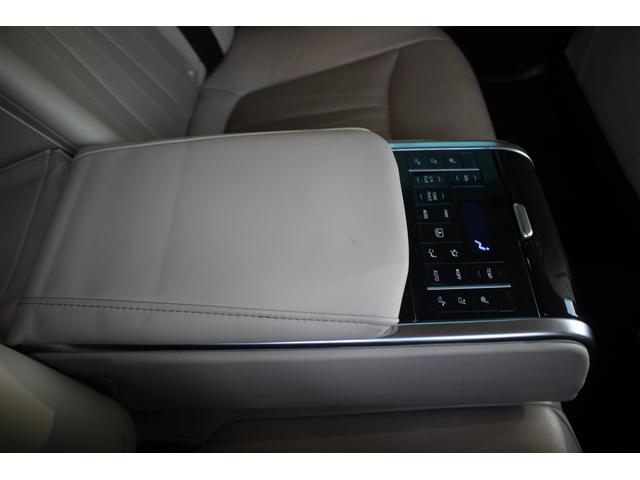 クラウンハイブリッド Ｇ－エグゼクティブ　禁煙車　純正８インチナビ　サンルーフ　フルセグＴＶ　全周囲カメラ　革シート　シートヒーター・シートエアコン　ＥＴＣ２．０　純正１８インチアルミホイール　クリアランスソナー　アイドリングストップ（64枚目）